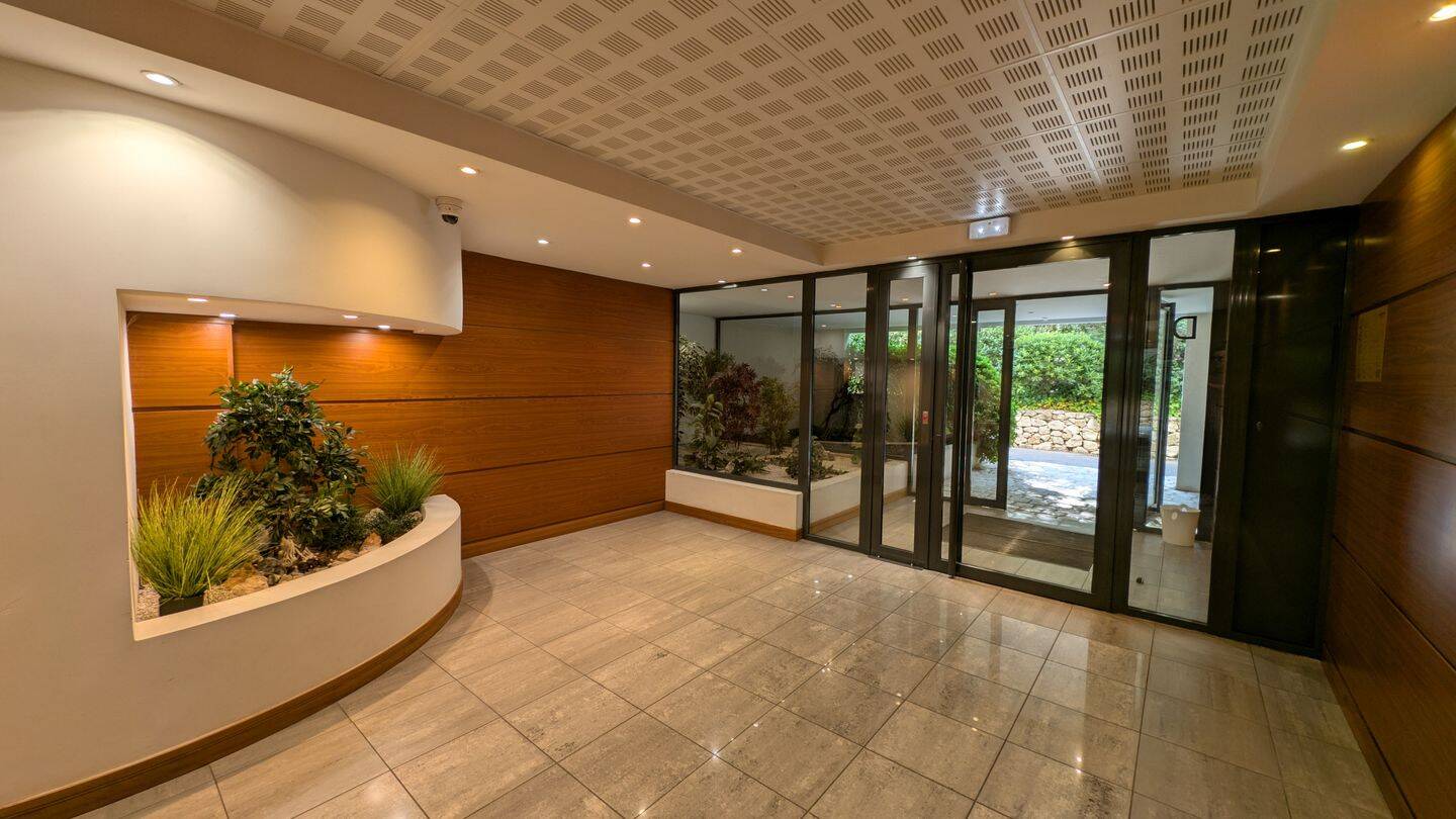 Appartement 2 pièces 42 m² · à Marseille 9ème Arrondissement · 42,3 m² · 890 €