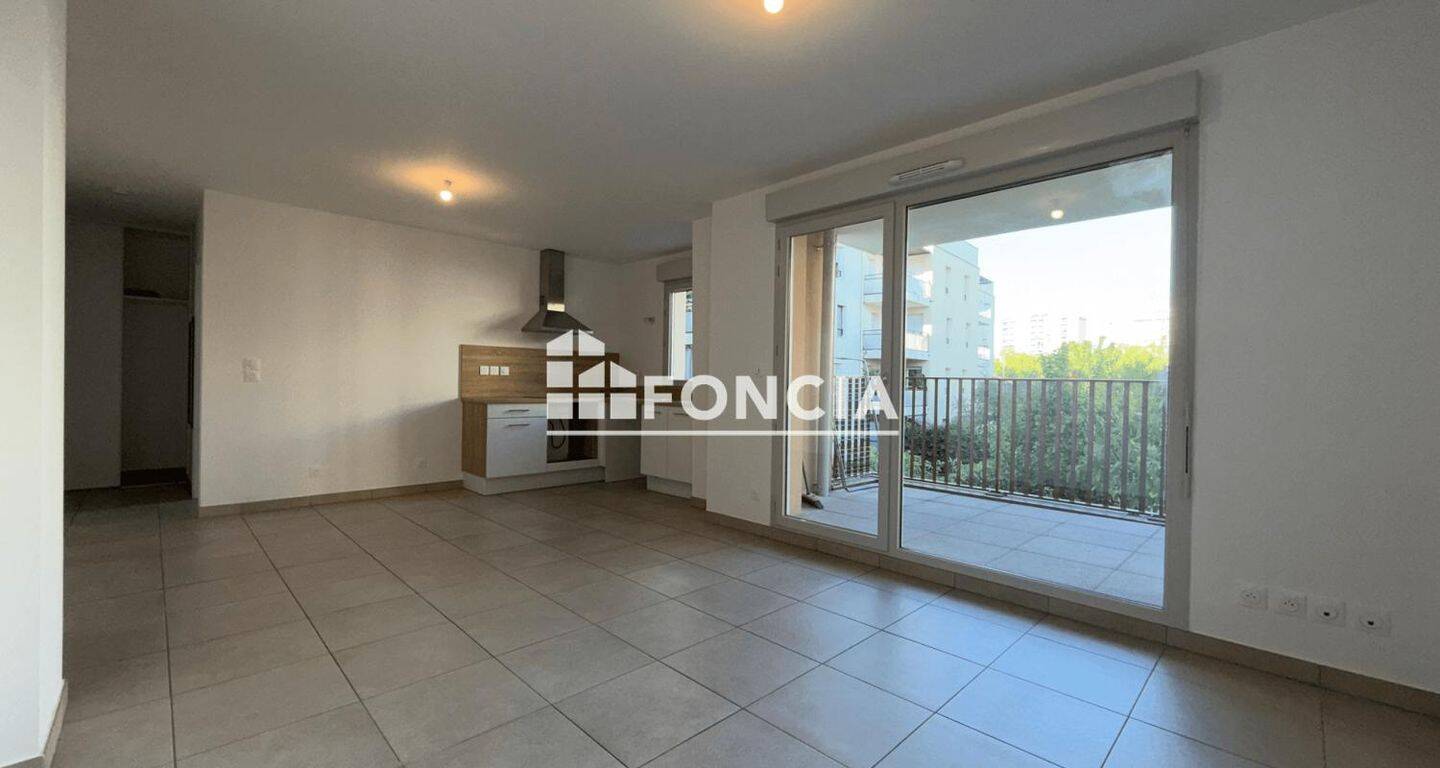 Appartement 3 pièces 58 m² · à Bron · 58,4 m² · 813 €