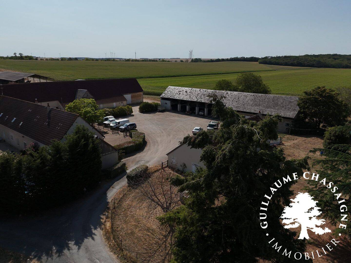 Maison 15 pièces 512 m² · à Issoudun · 512 m² · 438 000 €