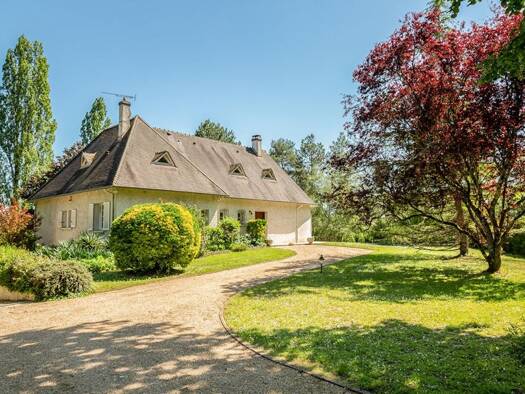 Maison à vendre 537 000 € 6 pièces 4 chambres 206 m² 4 000 m² de terrain Saint Georges-Grouets Blois 41000