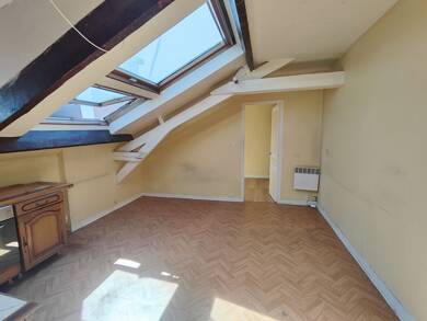 Appartement à vendre 168 000 € 2 pièces 1 chambre 29 m² Dernier étage, Étage 3/3 Chaperon Vert Gentilly 94250