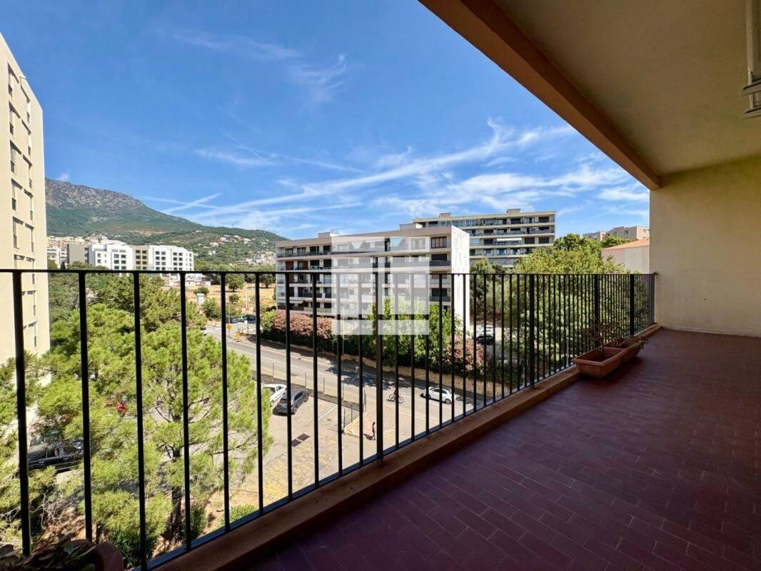Appartement 3 pièces 65 m² · à Bastia · 65 m² · 229 000 €