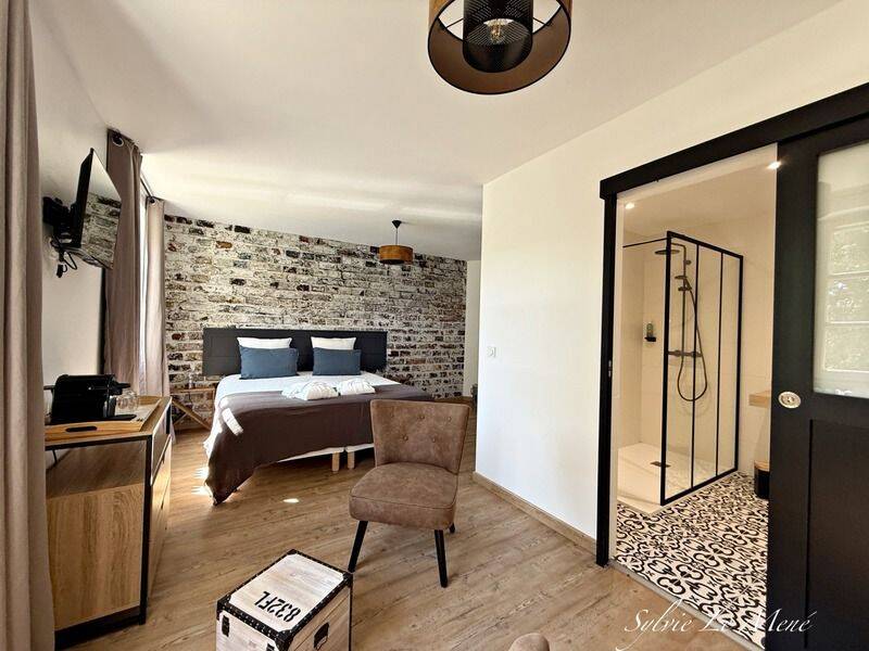 Maison 14 pièces 459 m² · à Guern · 459 m² · 499 000 €