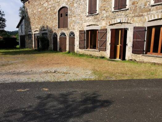 Appartement à louer 540 € 3 pièces 2 chambres 88,4 m² RDC/2 Vertolaye 63480