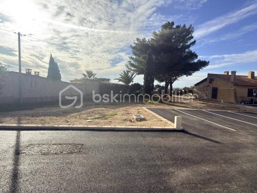 Terrain constructible viabilisé à vendre 230 000 € 293 m² de terrain Tassyouest Port-de-Bouc 13110
