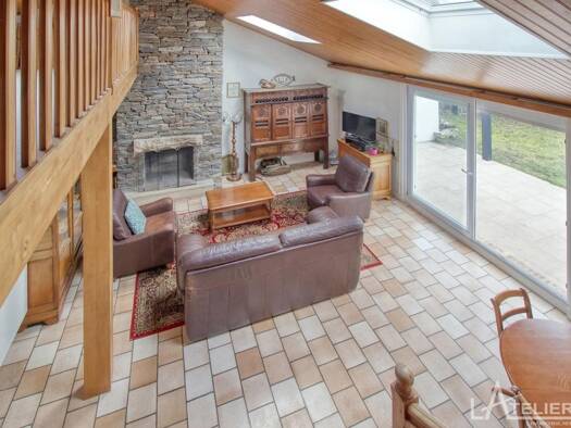 Maison à vendre 418 000 € 7 pièces 5 chambres 158,2 m² 561 m² de terrain Mareil-sur-Mauldre 78124