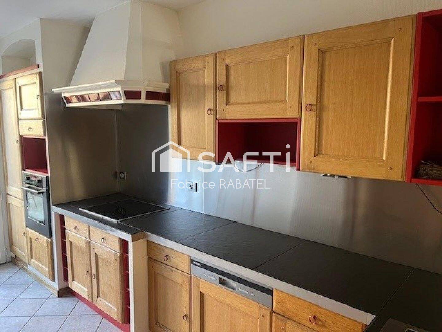 Maison 7 pièces 160 m² · à Pontaumur · 160 m² · 119 000 €