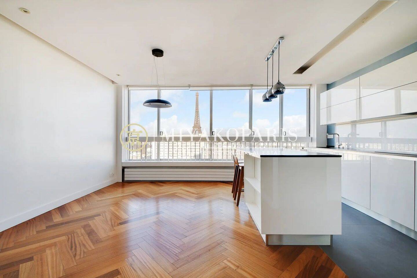 Appartement 4 pièces 97 m² · à Paris 15ème Arrondissement · 97 m² · 1 090 000 €