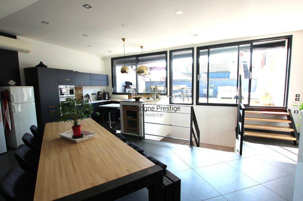 Appartement 5 pièces 160 m² · à Tournus · 160 m² · 315 000 €