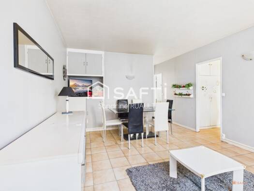 Appartement à vendre 199 000 € 3 pièces 2 chambres 55 m² RDC Plateau-Grèves-Europe-Gare du Stade-Fossés Jean Colombes 92700