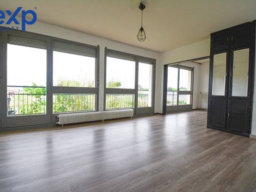 Appartement à vendre 154 000 € 5 pièces 3 chambres 115 m² RDC/4 Exterieur Langon 33210