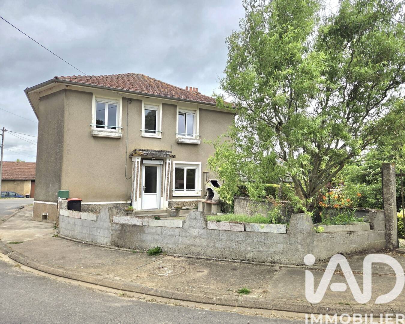 Maison 6 pièces 143 m² · à Delut · 143 m² · 98 000 €