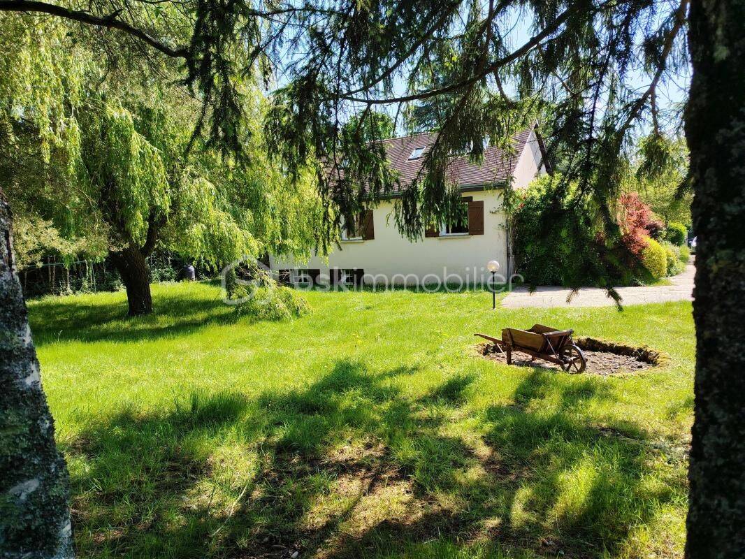 Maison 7 pièces 112 m² · à Nouzilly · 112 m² · 327 000 €