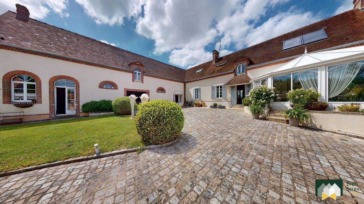 Maison 8 pièces 317 m² · à Saint-Prest · 317 m² · 635 000 €