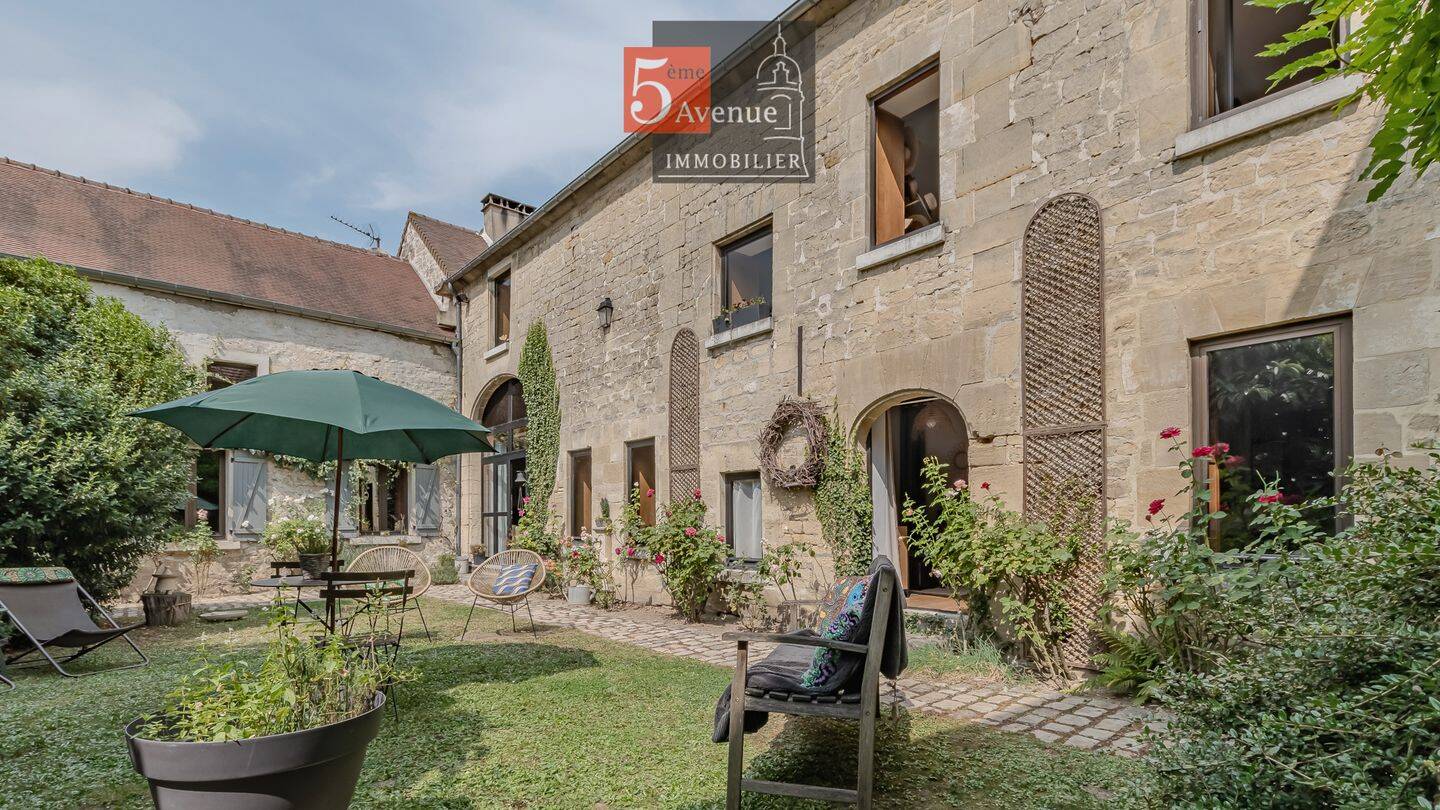 Maison 15 pièces 550 m² · à Chantilly · 550 m² · 1 490 000 €