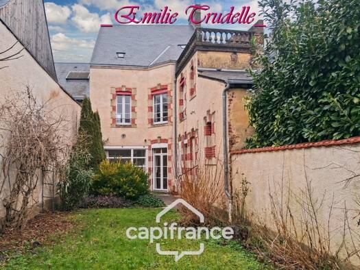 Maison à vendre 172 140 € 5 pièces 3 chambres 125 m² 383 m² de terrain Saint-Calais 72120