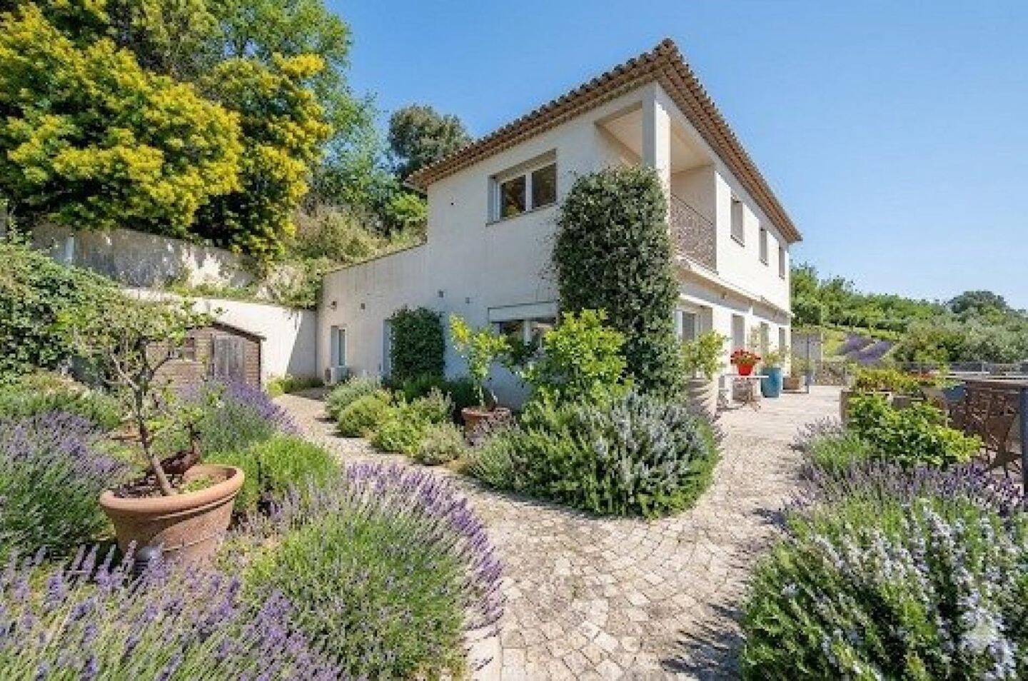 Maison 6 pièces 211 m² · à Tanneron · 211 m² · 500 000 €