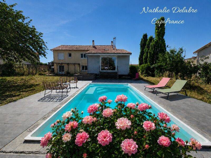 Maison 5 pièces 135 m² · à Vouillé · 135 m² · 253 500 €