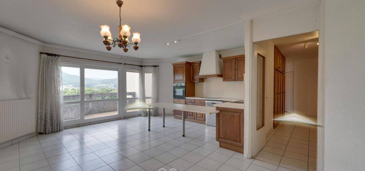 Appartement 4 pièces 95 m² · à Échirolles · 95 m² · 1 040 €