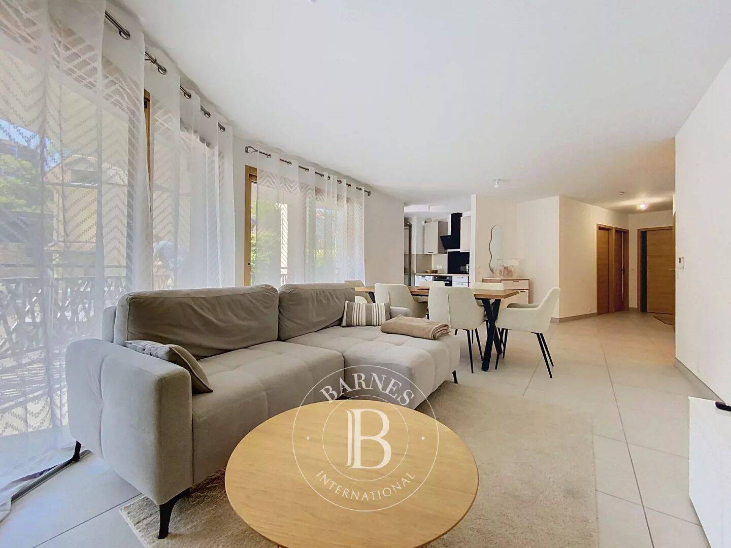 Appartement 4 pièces 89 m² · à Évian-les-Bains · 89,2 m² · 2 625 €