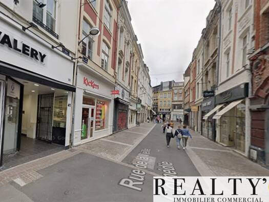 Boutique à louer 7 602 € 200 m² de surface de vente Centre Lille 59000