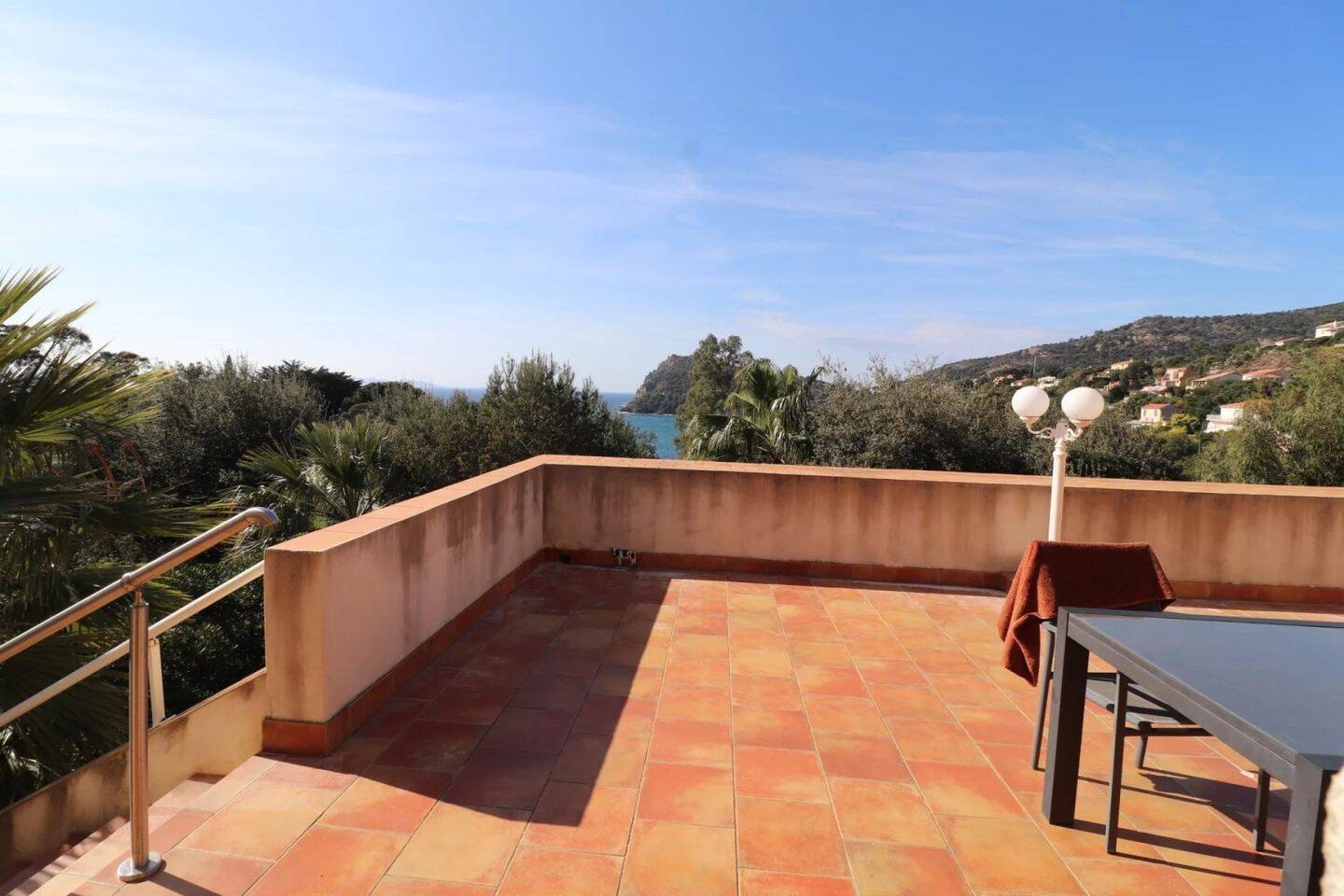 Maison 4 pièces 200 m² · à Rayol-Canadel-sur-Mer · 200 m² · 1 675 000 €