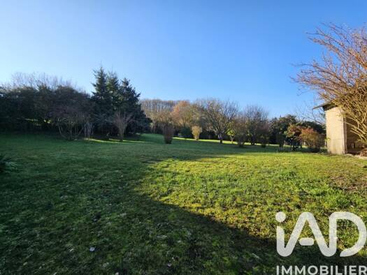 Maison à vendre 139 900 € 4 pièces 2 chambres 99 m² 2 640 m² de terrain Sceaux-sur-Huisne 72160