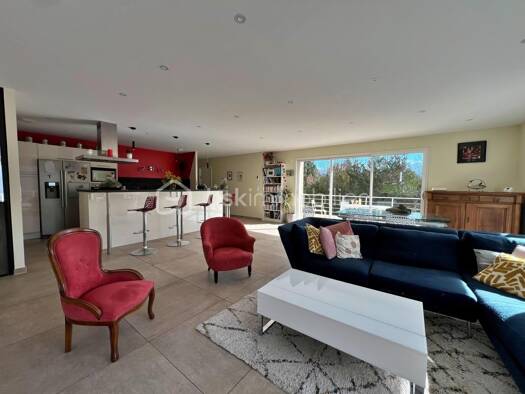 Maison à vendre 689 000 € 6 pièces 5 chambres 196 m² 1 800 m² de terrain Le Coteau Claix 38640