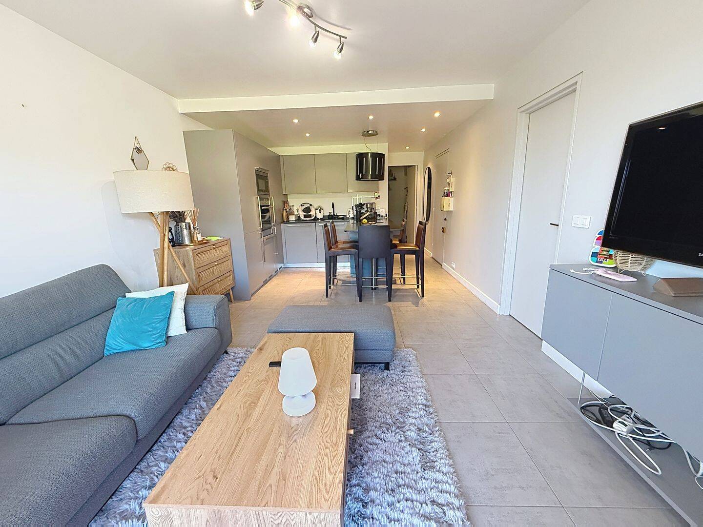 Appartement 2 pièces 49 m² · à Antibes · 49 m² · 260 000 €