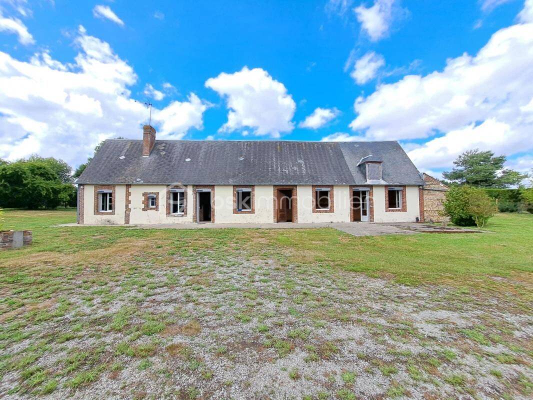 Maison 3 pièces 101 m² · à Saint-Symphorien-des-Bruyères · 101 m² · 166 000 €