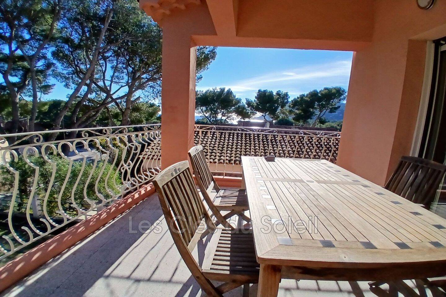 Maison 6 pièces 138 m² · à La Seyne-sur-Mer · 137,5 m² · 735 000 €
