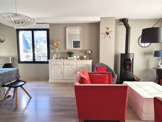 Maison à vendre 464 800 € 8 pièces 7 chambres 180 m² 456 m² de terrain Etangs Liffré 35340