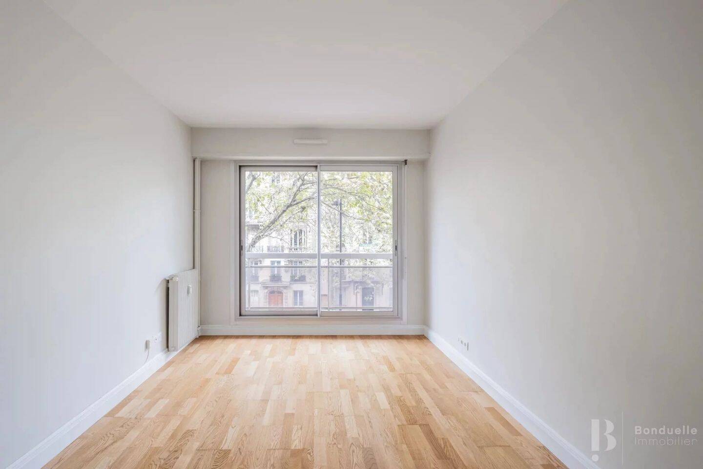 Appartement 1 pièce 27 m² · à Paris 17ème Arrondissement · 26,5 m² · 1 055 €