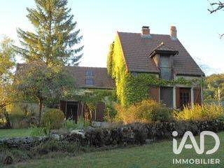 Maison 5 pièces 136 m² · à Praslay · 135,5 m² · 130 000 €