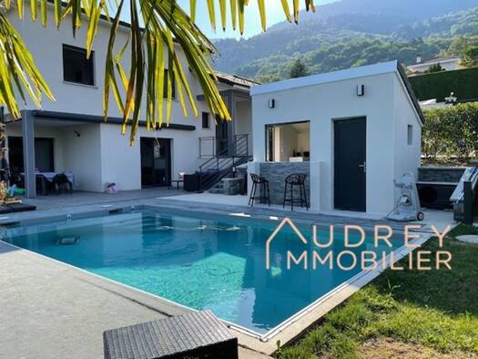 Maison à vendre 680 000 € 5 pièces 4 chambres 130 m² 923 m² de terrain Vaulnaveys-le-Haut 38410