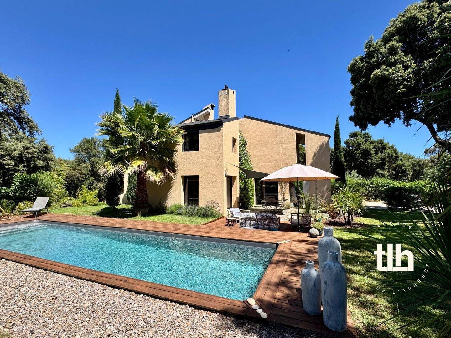 Maison 6 pièces 202 m² · à Saint-Geniès-des-Mourgues · 202 m² · 788 000 €