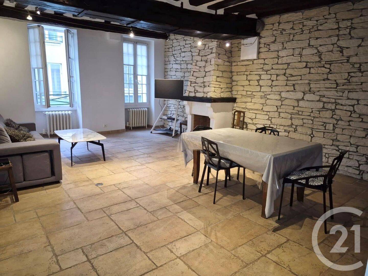 Appartement 2 pièces 65 m² · à Paris 5ème Arrondissement · 65,2 m² · 2 050 €/mois