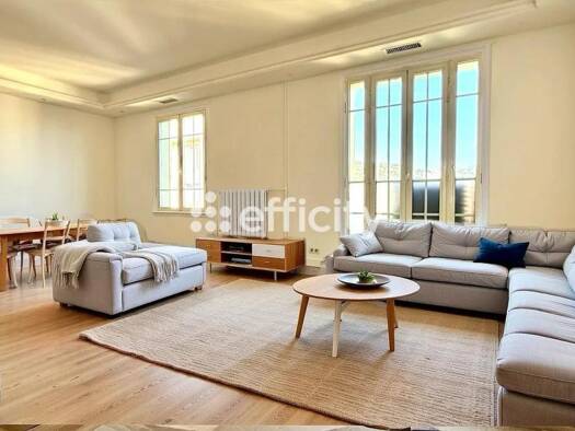 Appartement à vendre 420 000 € 4 pièces 3 chambres 113 m² Étage 4/5 République Cannes 06400