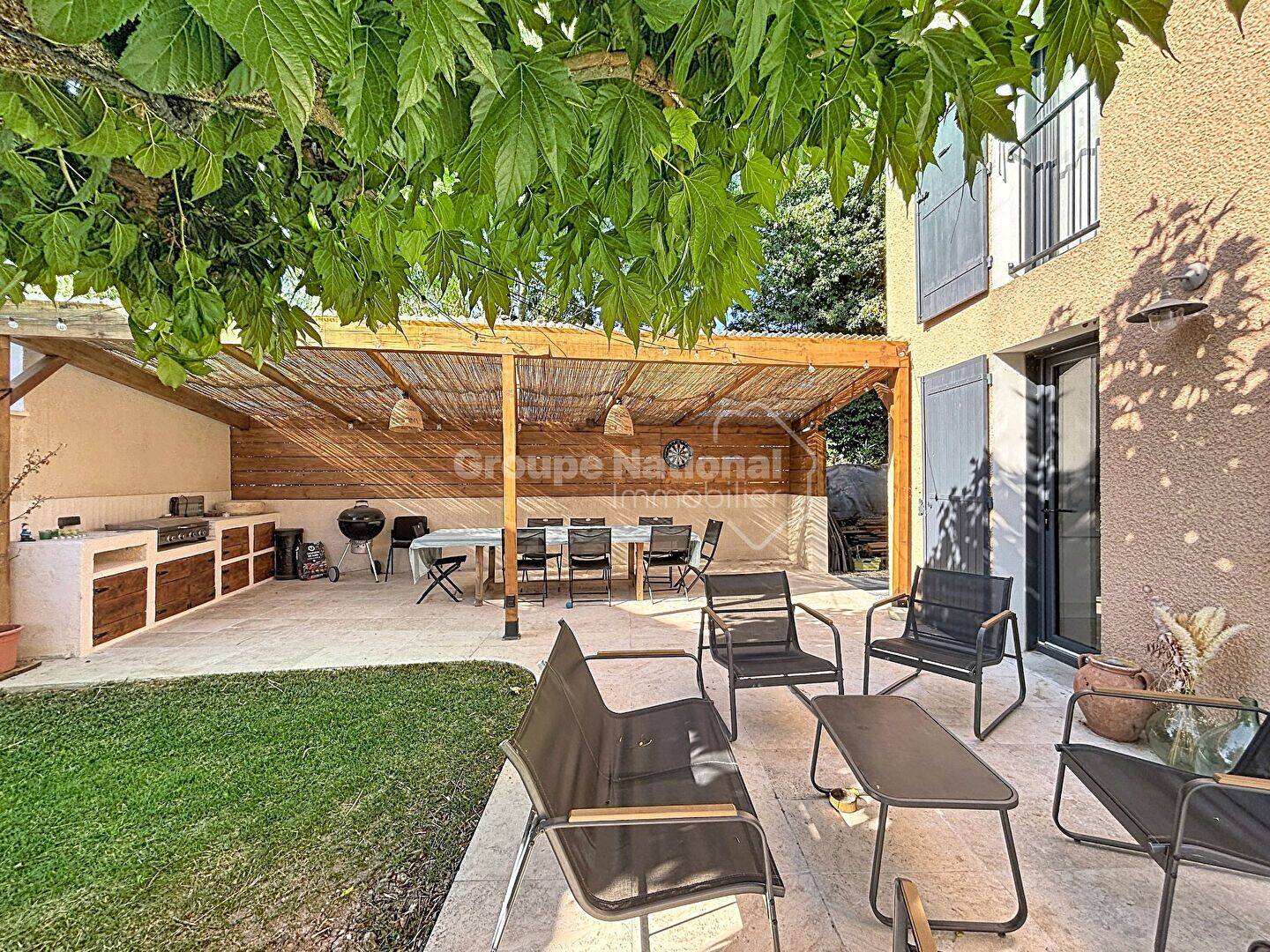Maison 4 pièces 95 m² · à Noves · 95 m² · 1 450 €