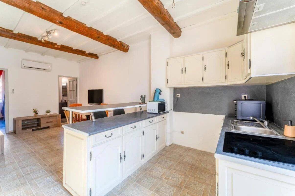 Appartement 1 pièce 46 m² · à Nîmes · 45,5 m² · 600 €