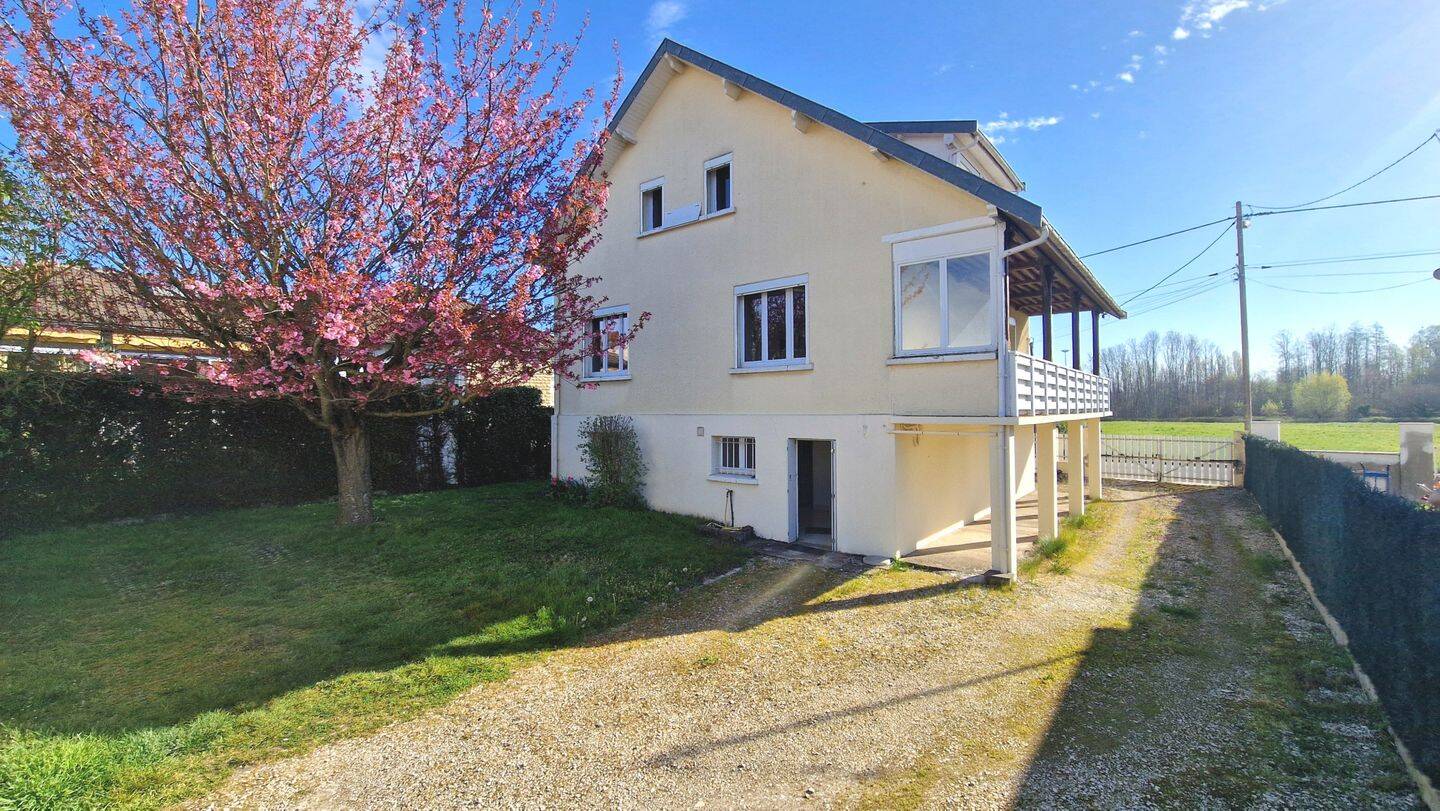 Maison 5 pièces 122 m² · à Saint-André-les-Vergers · 122 m² · 220 000 €