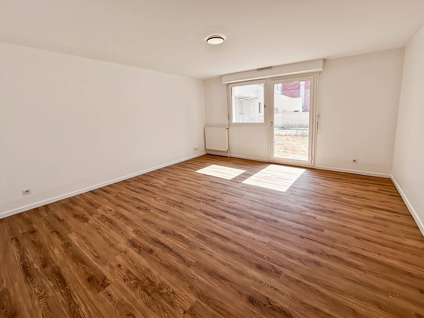 Appartement 4 pièces 88 m² · à Mennecy · 87,8 m² · 1 200 €