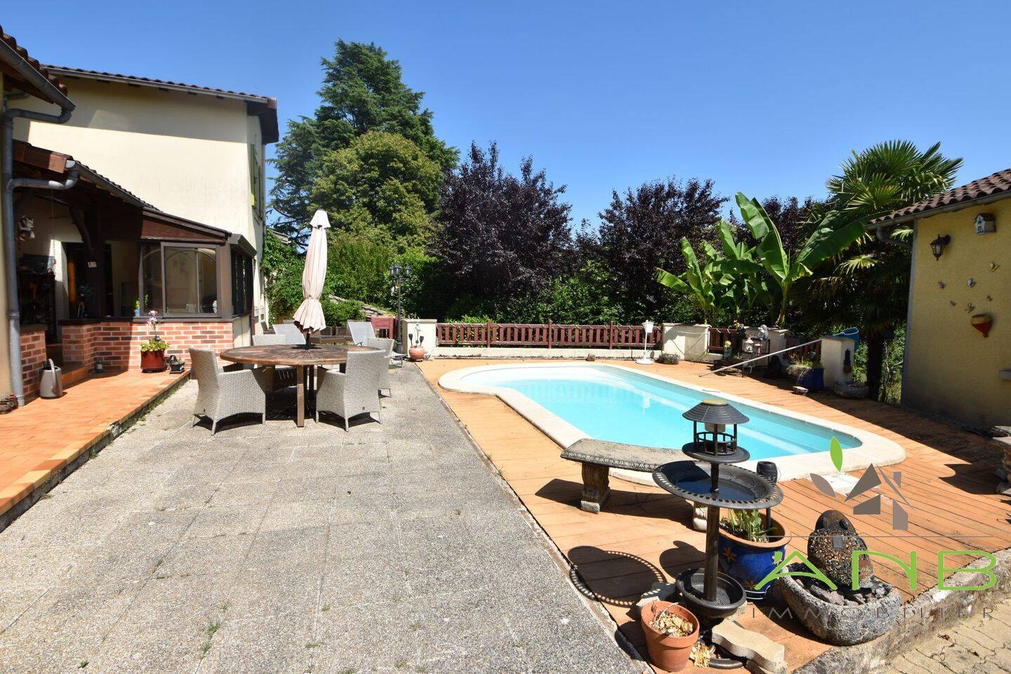 Maison 10 pièces 263 m² · à Saint-Pardoux-la-Rivière · 263 m² · 258 500 €