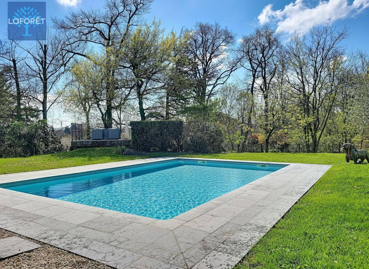 Maison 7 pièces 176 m² · à Vourles · 176 m² · 950 000 €