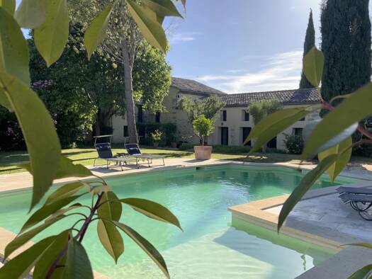Maison à vendre 1 280 000 € 8 pièces 6 chambres 336 m² 1 100 m² de terrain Uzès 30700