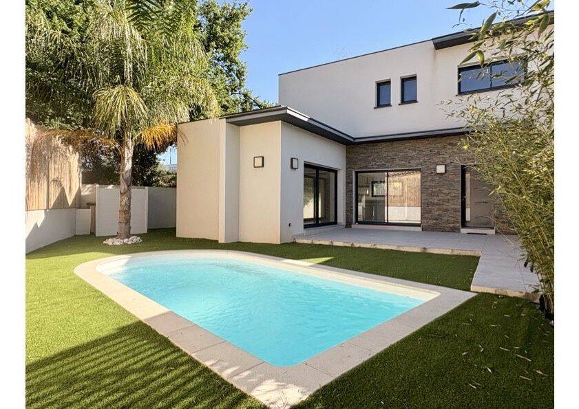 Maison 4 pièces 121 m² · à Perpignan · 121 m² · 598 000 €