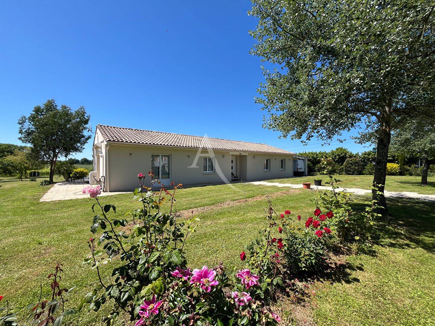 Maison 5 pièces 142 m² · à Montendre · 142 m² · 220 500 €