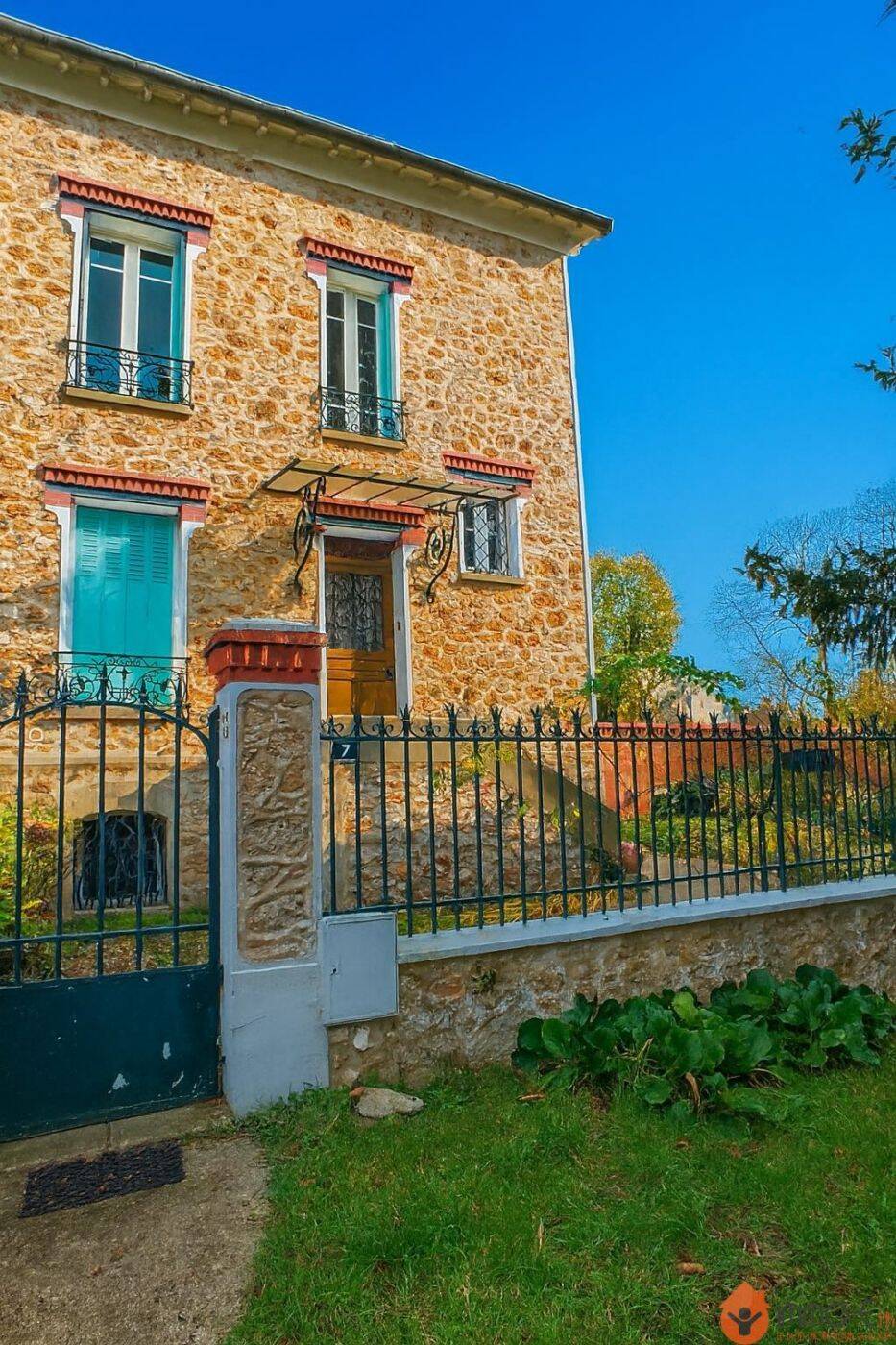 Maison 5 pièces 101 m² · à Coupvray · 101 m² · 349 000 €