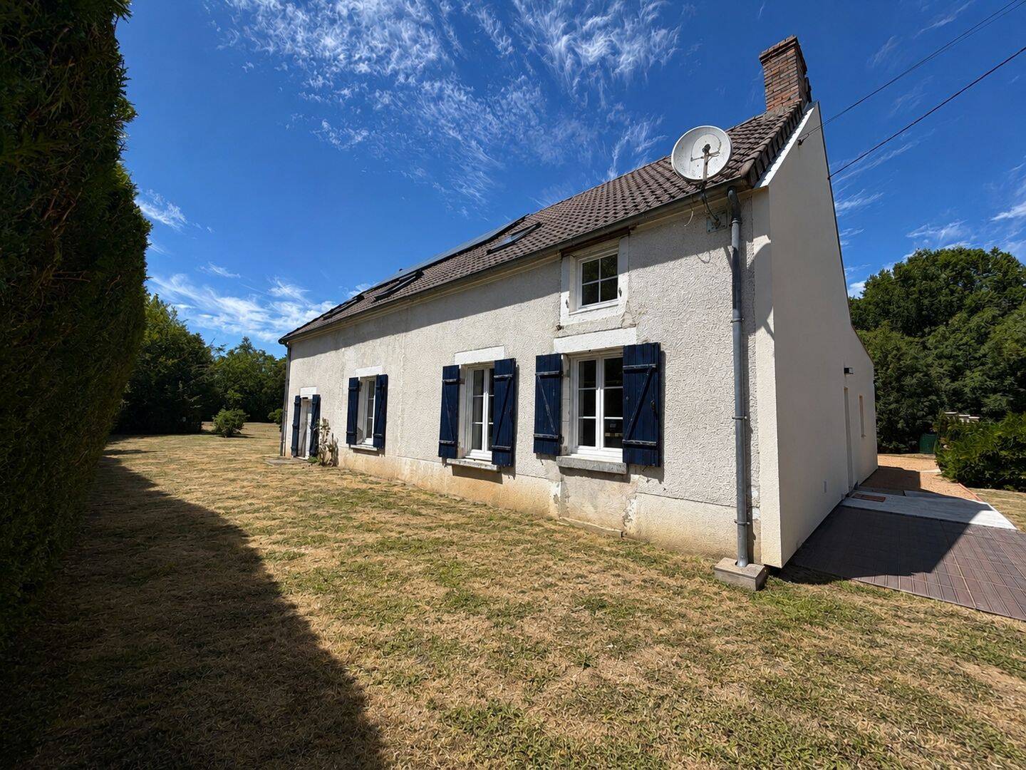 Maison 7 pièces 166 m² · à Lignerolles · 166 m² · 232 100 €