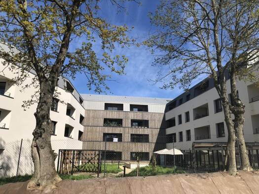 Appartement à louer 760 € 1 pièce 36 m² Étage 3/3 Gévezé 35850